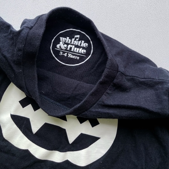 Whistle Flute Glow in Dark Pumpkin Halloween Tee - Picture 3 of 5